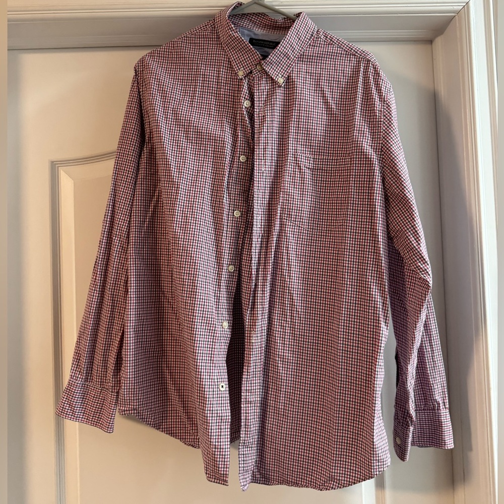 Banana Republic Large Long Sleeve Button Down Dress Shirt Red White Navy Stripe